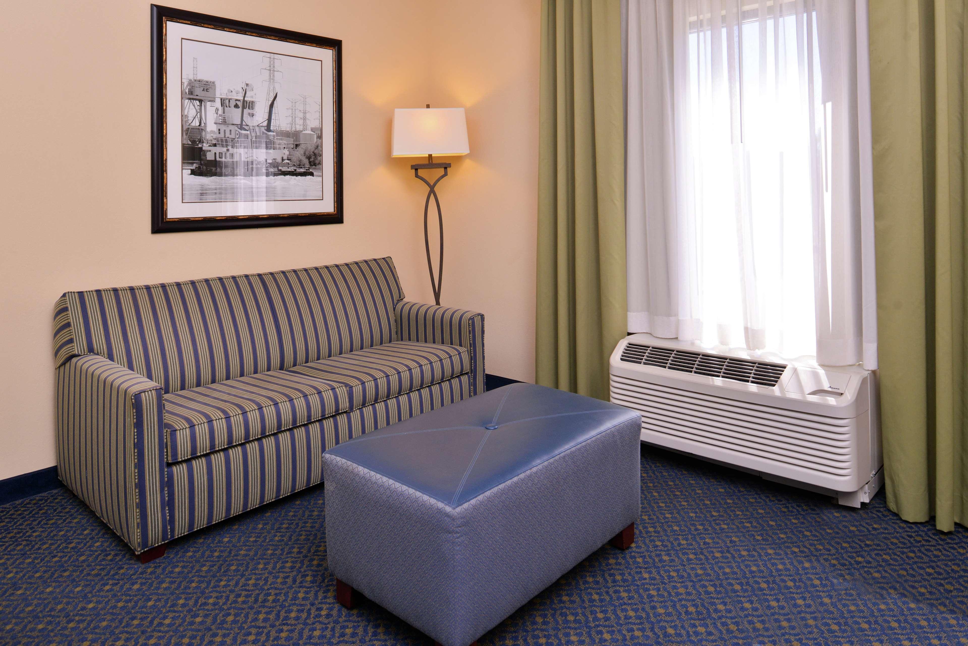 Hampton Inn Jackson-College Avenue מראה חיצוני תמונה