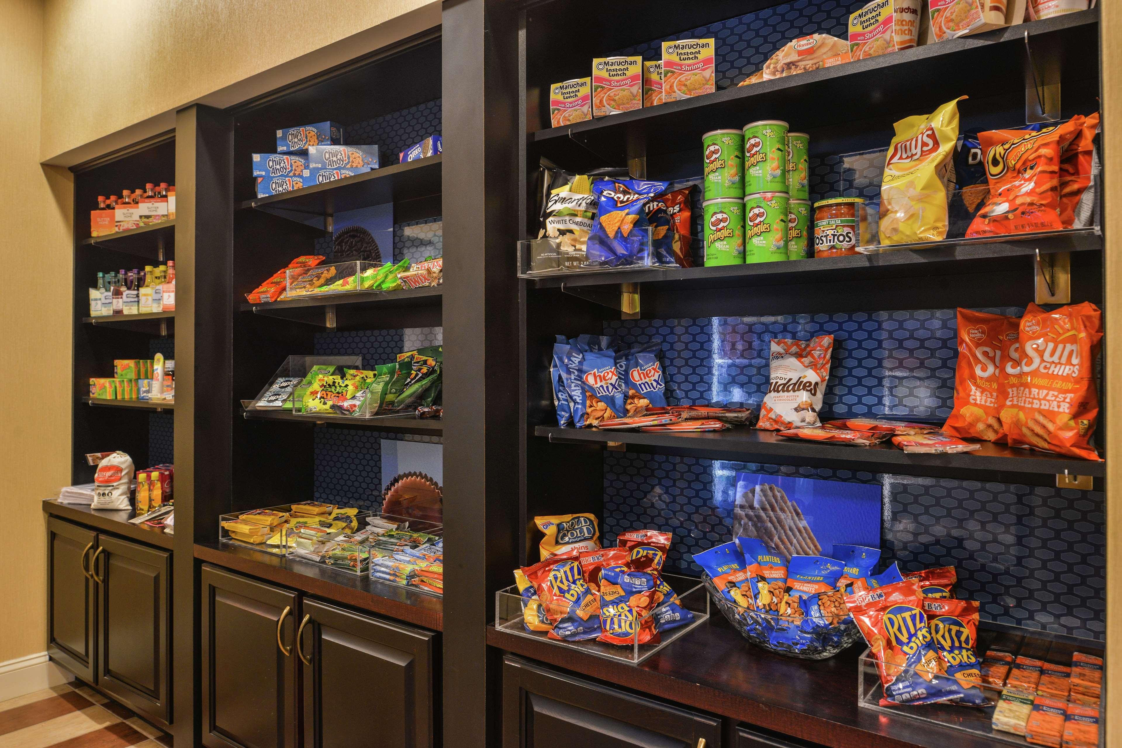 Hampton Inn Jackson-College Avenue מראה חיצוני תמונה