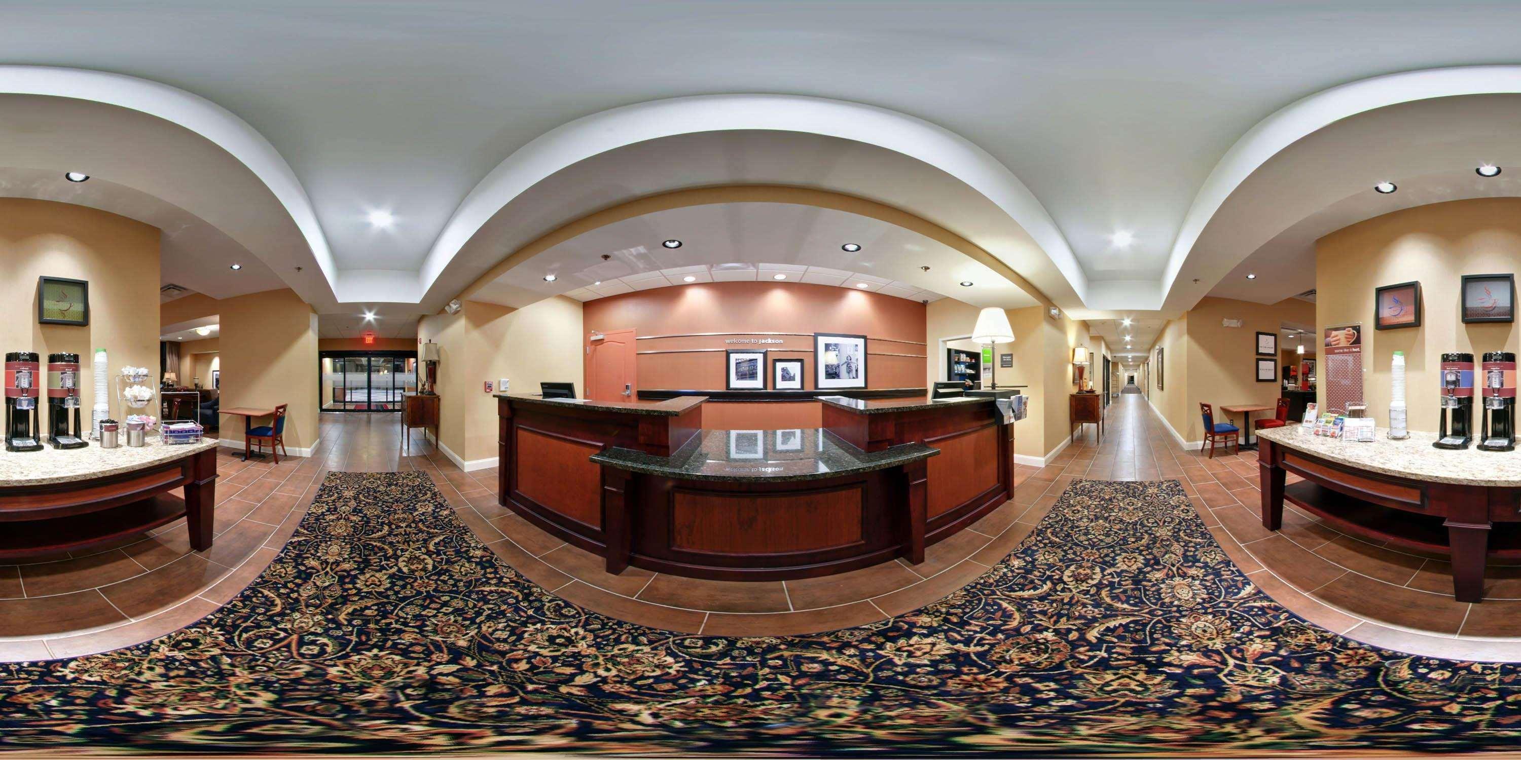 Hampton Inn Jackson-College Avenue מראה חיצוני תמונה