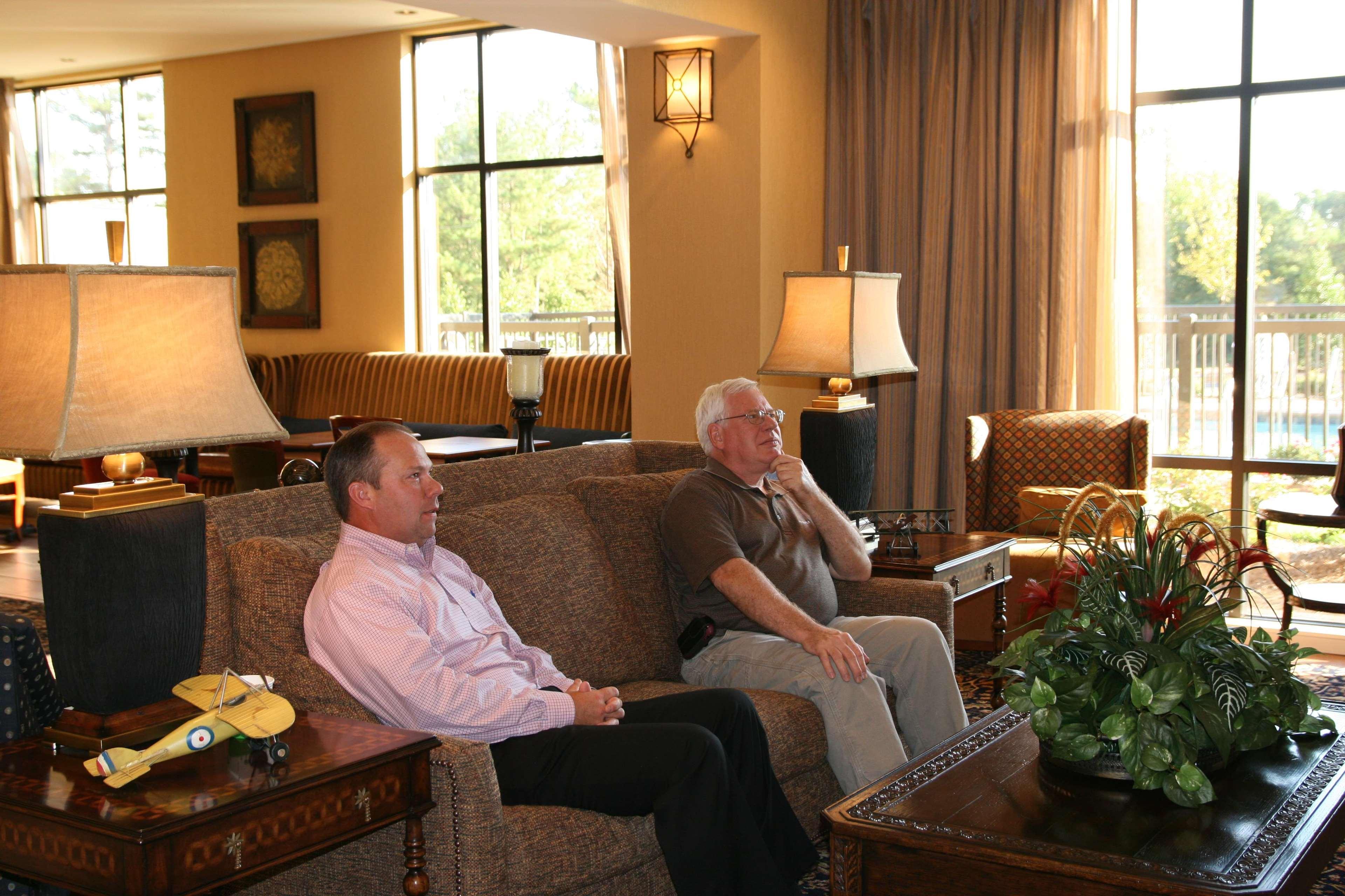 Hampton Inn Jackson-College Avenue מראה פנימי תמונה